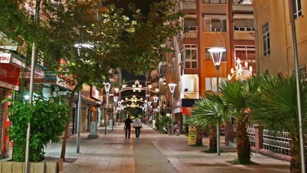 Улочка в Манисе