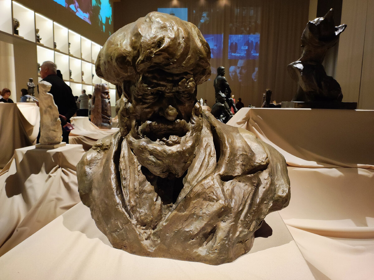 Крестьянин. Иван Шадр. 1922 год. Источник — dzen.ru/pa_myatnik