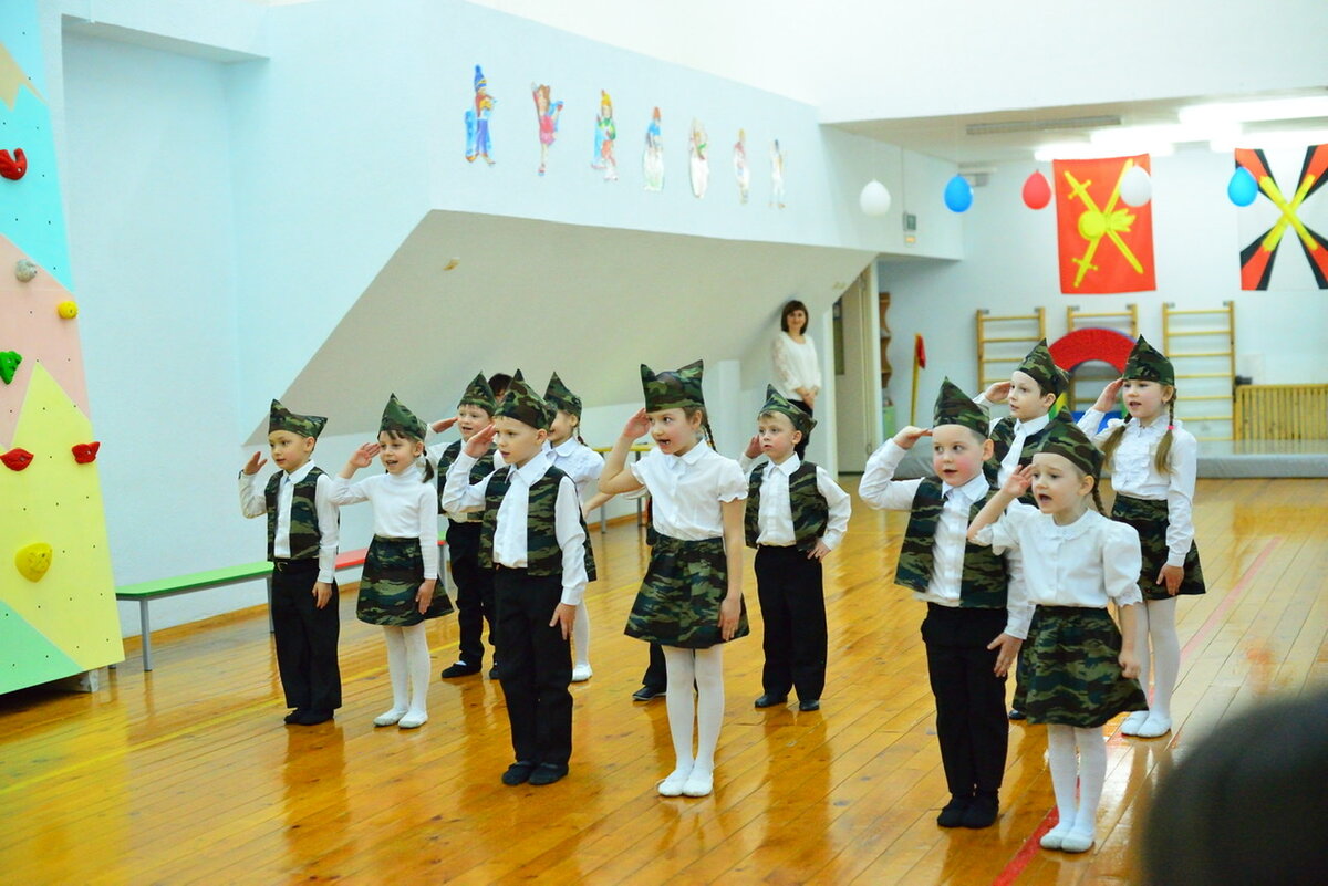 23 февраля в группе моего второго сына.