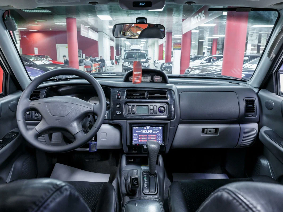MITSUBISHI MONTERO SPORT - 149px Image #10