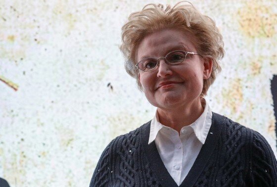    Елена Малышева