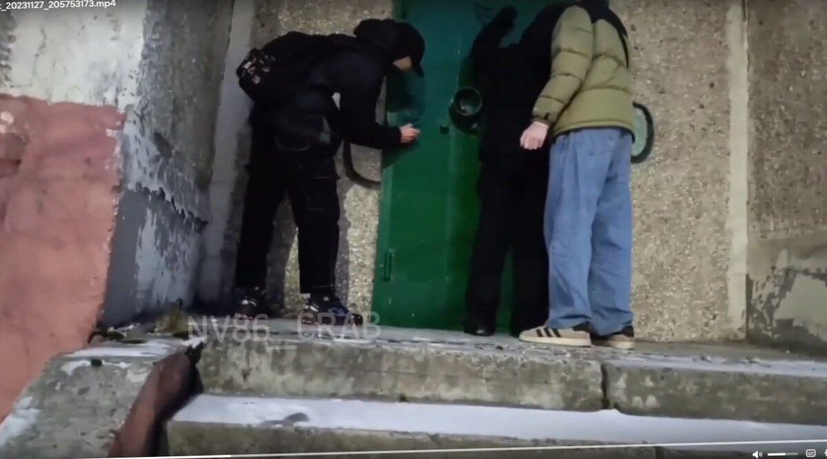    В Сургуте установили личности вандалов-школьников