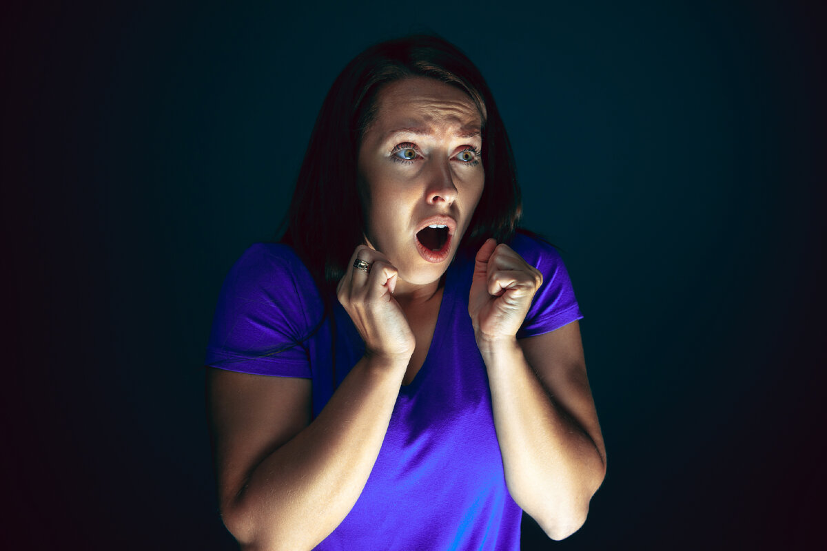 <a href="https://www.freepik.com/free-photo/close-up-portrait-young-crazy-scared-shocked-woman-isolated-dark_20465788.htm#query=%D1%84%D0%BE%D0%B1%D0%B8%D0%B8&position=37&from_view=search&track=ais&uuid=150ae031-6797-44b6-8ead-c97fa43bf484">Image by master1305</a> on Freepi