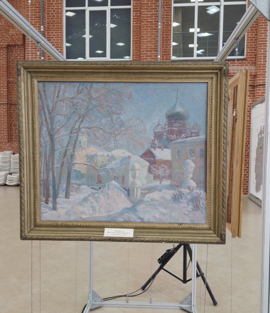 И это неплохой повод для открытия интересной выставки в Атриуме музейно-выставочного комплекса.  5/12/2023. Отличная, морозная погода, и  такая вот красота вокруг.-18