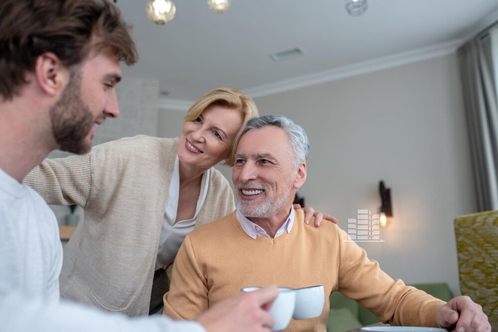 Но потом он все-таки подключился к выбору собственного жилья
