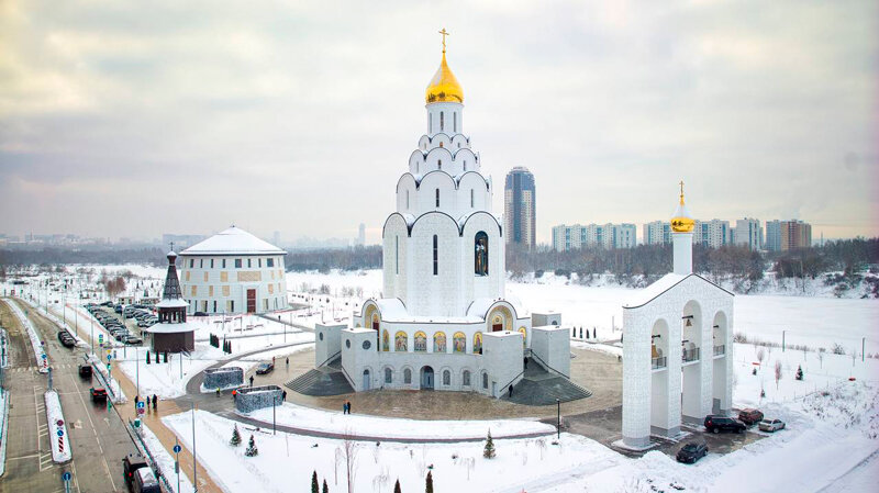 Листайте вправо, чтобы увидеть больше изображений