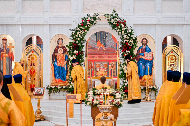 Листайте вправо, чтобы увидеть больше изображений