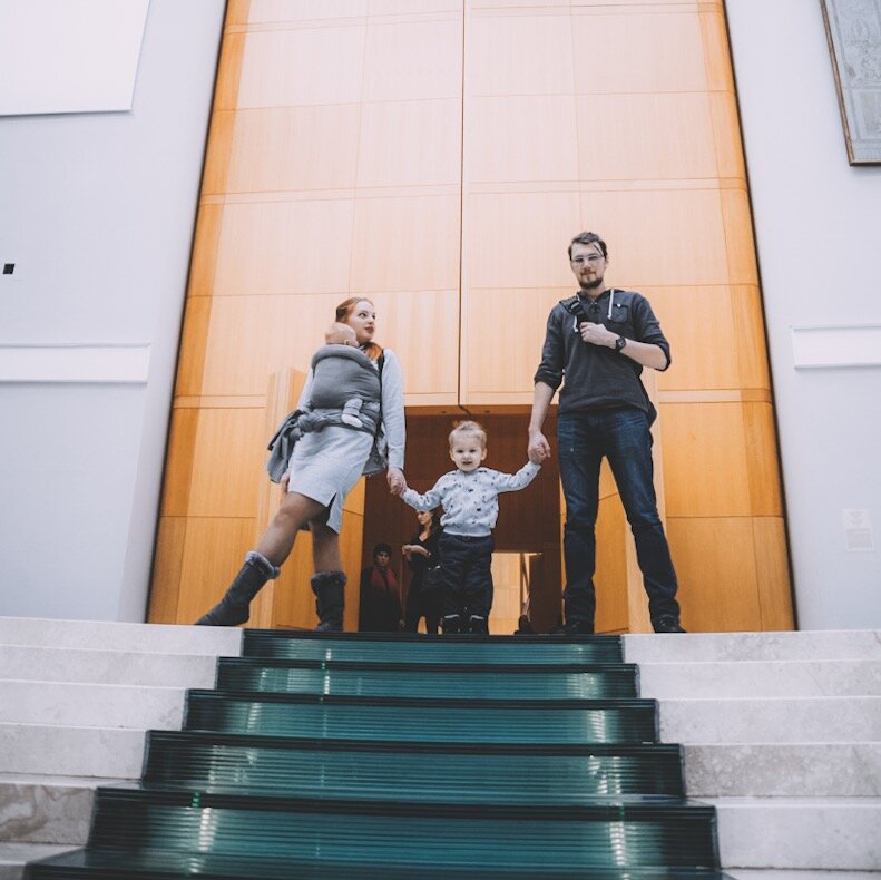 Один из первых походов 3х месячного Мити, и двухлетнего Марка в Эрмитаж.