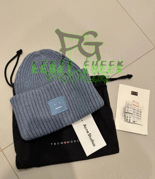 Шапка Acne Studios