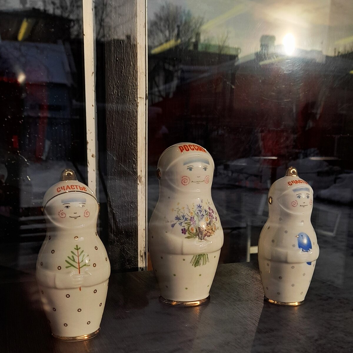 Юлия Брониславовна Шабаева (модель и роспись). Скульптура и ёлочные игрушки «Матрёшка»