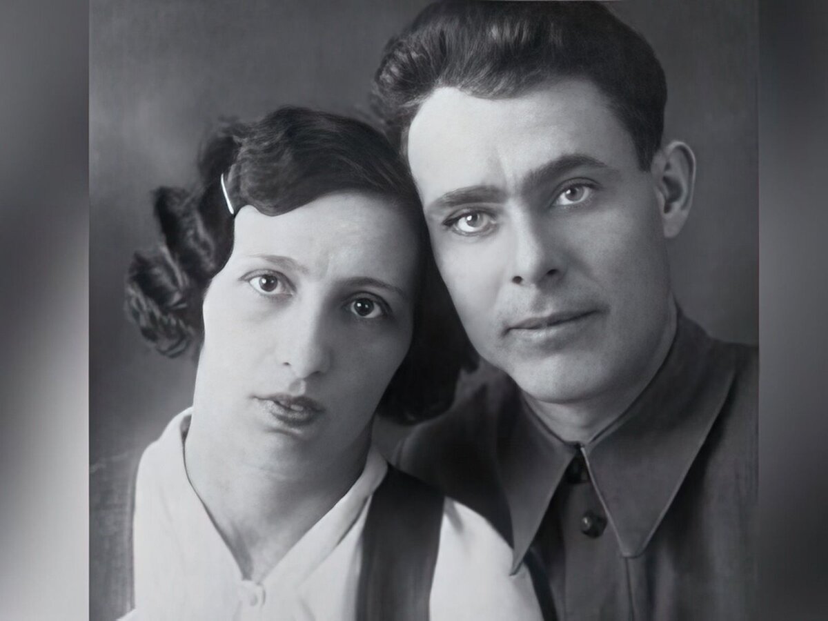 Брежнев с супругой. Из открытых источников