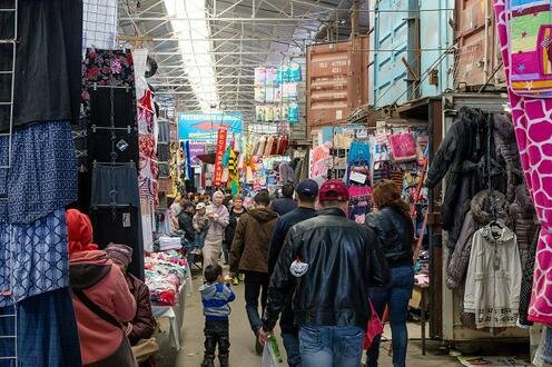 На бишкекском вещевом рынке. Фото с сайта itinari.com