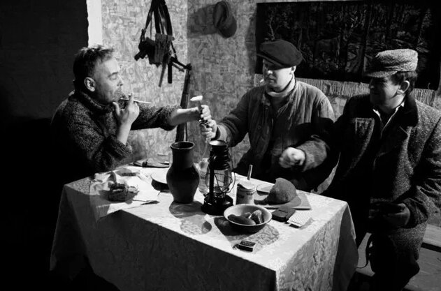 банды в военное время. прощай шпана замоскворецкая фильм 1987. берия амнистия 1953. ленинград 46 сериал. послевоенная преступность.