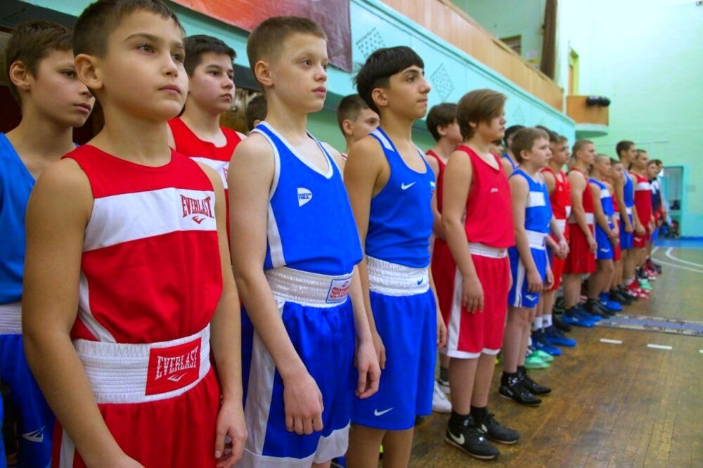    К канатам допускались юноши и девушки 14–15 лет и 12–13 лет, имеющие подготовку не ниже третьего юношеского разряда. Фото: Совет депутатов города Мурманска