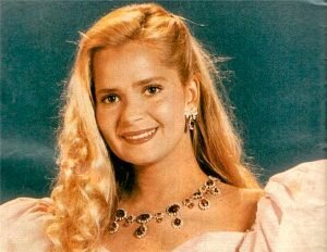    Фото: кадр из сериала "Мануэла" (реж. Карлос Эскалада, Родольфо Хопп, Камилла Булгакова