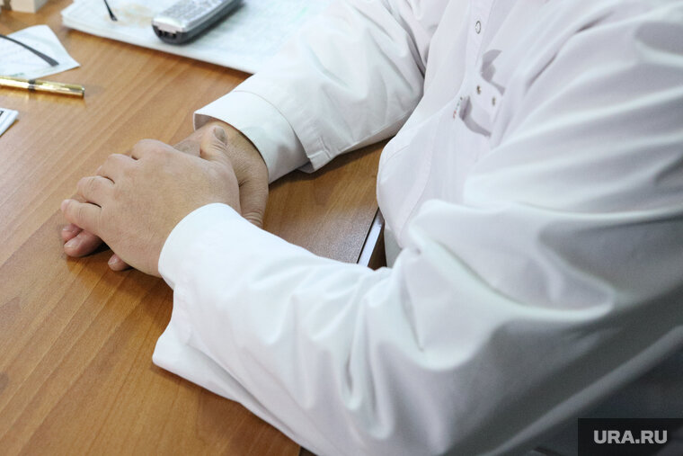    Руководитель межрайонной больницы №2 Урал Галиев готов отвечать на звонки ежедневно