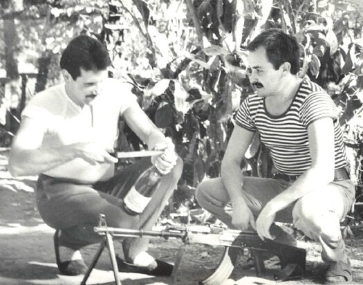 Хост 1987 г. Автор статьи слева