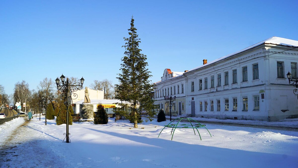 Площадь Свободы в Нерехте. Раньше называлась Борисоглебской.