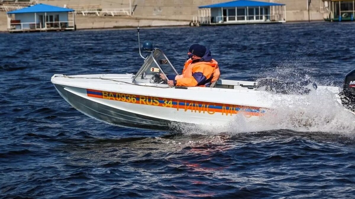     Навигация полностью прекращена на водоемах Волгоградской области с 6 декабря, сообщает региональное ГУ МЧС.