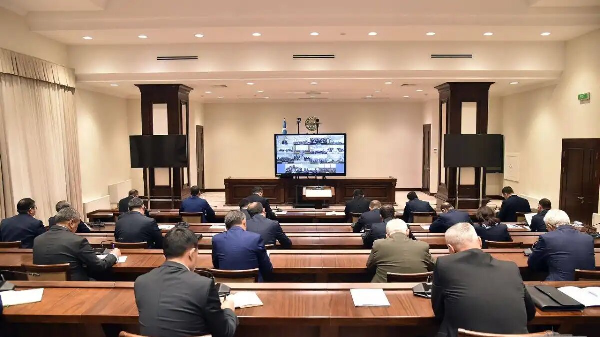 Фото: president.uz Совещание по мерам рационального использования водных ресурсов и сокращению их потерь в Узбекистане