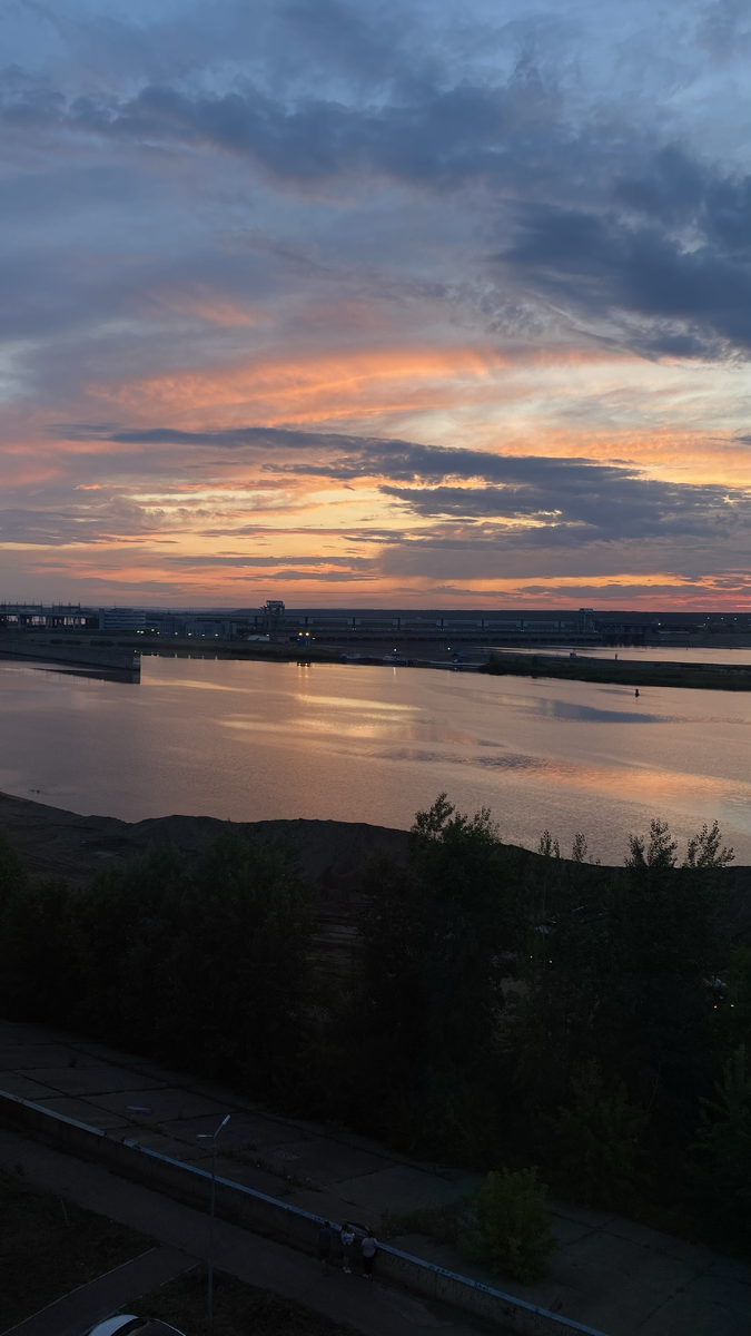 Вид с балкона в квартире. 