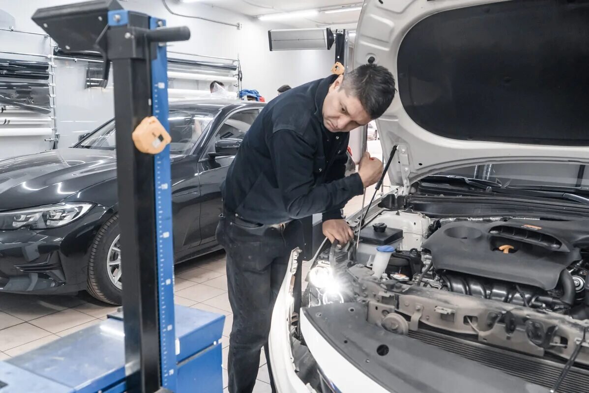 Ремонт фольксваген в ухте. Оборудование для техстанции. Замена сервисного. Ravenol car engine. Смазочно заправочные работы.