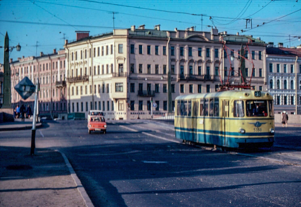 Фото Геннадий Кириченко, источник "Старый Петербург"