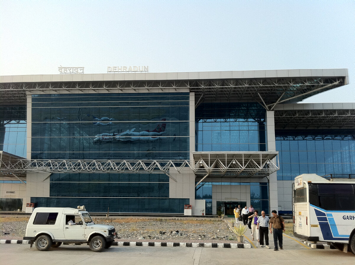 Аэропорт Джолли Грант