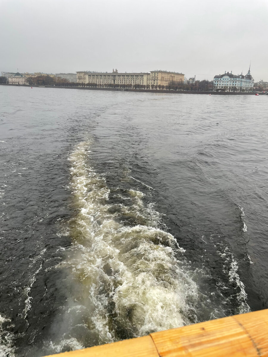 Прогулка на теплоходе