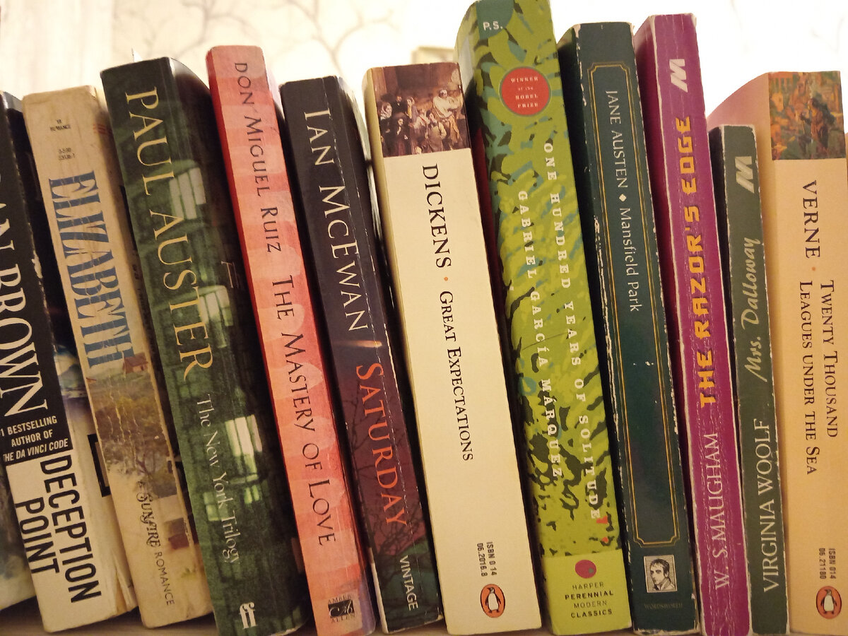 Художественная литература на английском языке в моей домашней библиотеке.