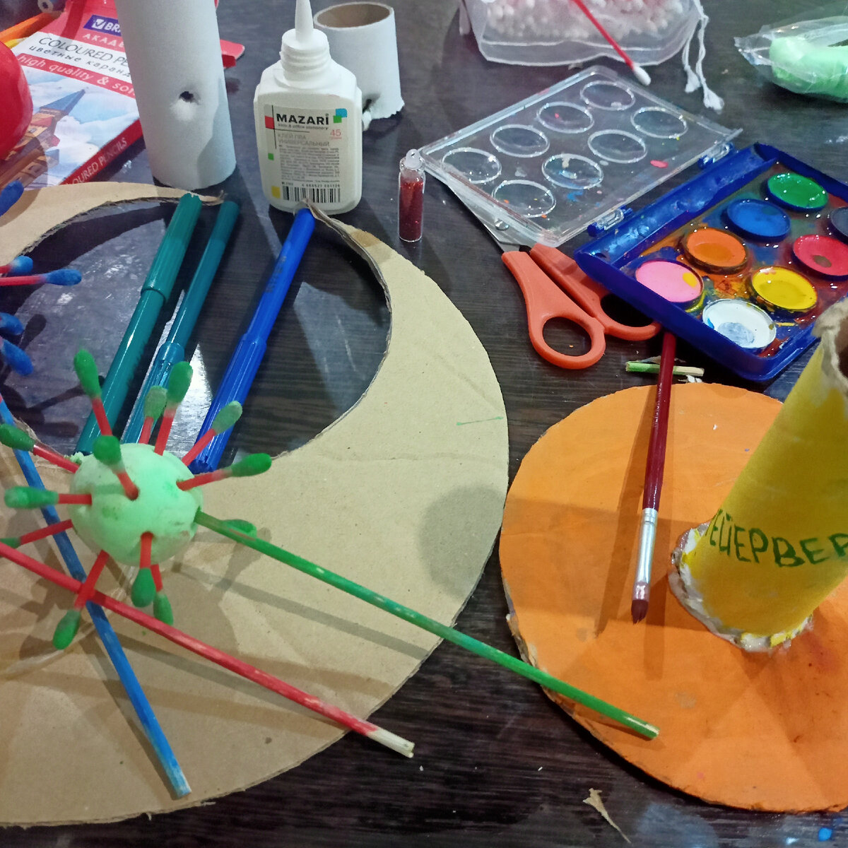 Творческий процесс в разгаре, фото автора 