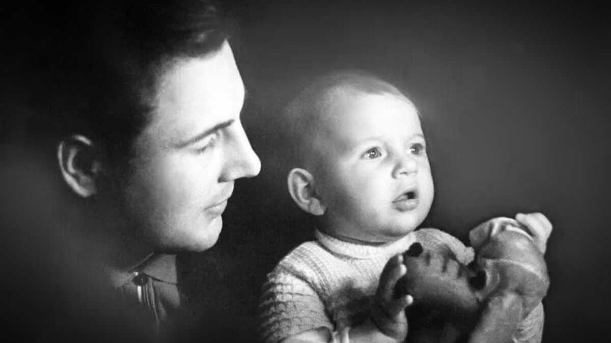 СЕМЬЯ РОМИШЕВСКИХ. 