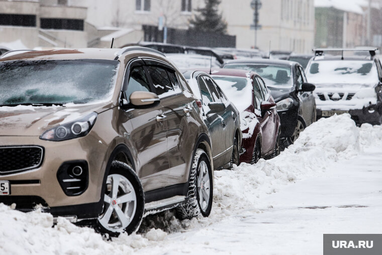    Службы отогрева машин готовы предоставить автоодеяла и тепловую пушку