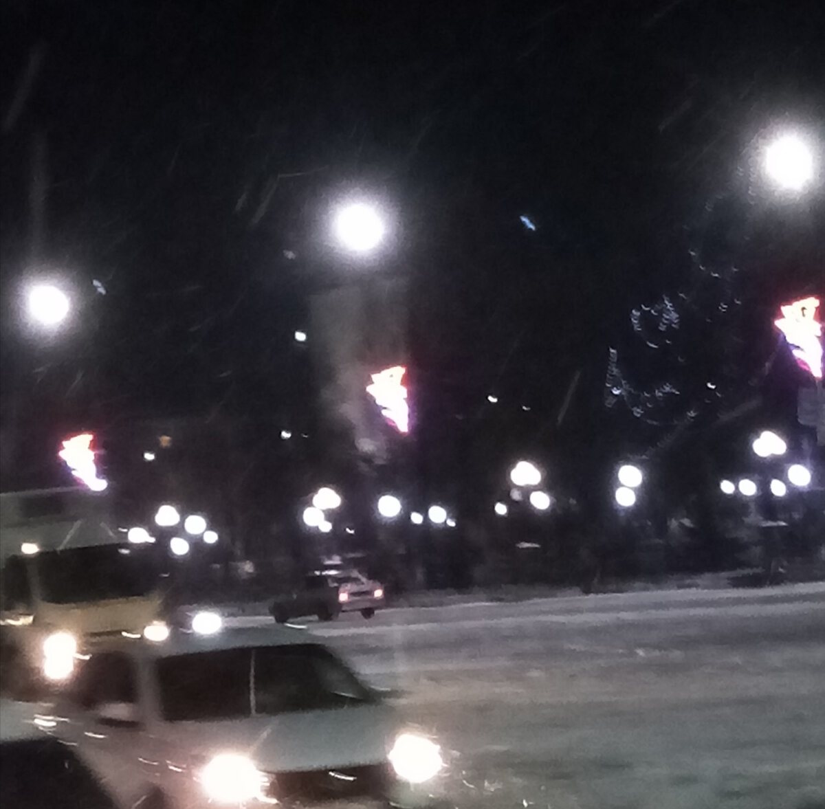 Ночью в городе.  .                                                                 