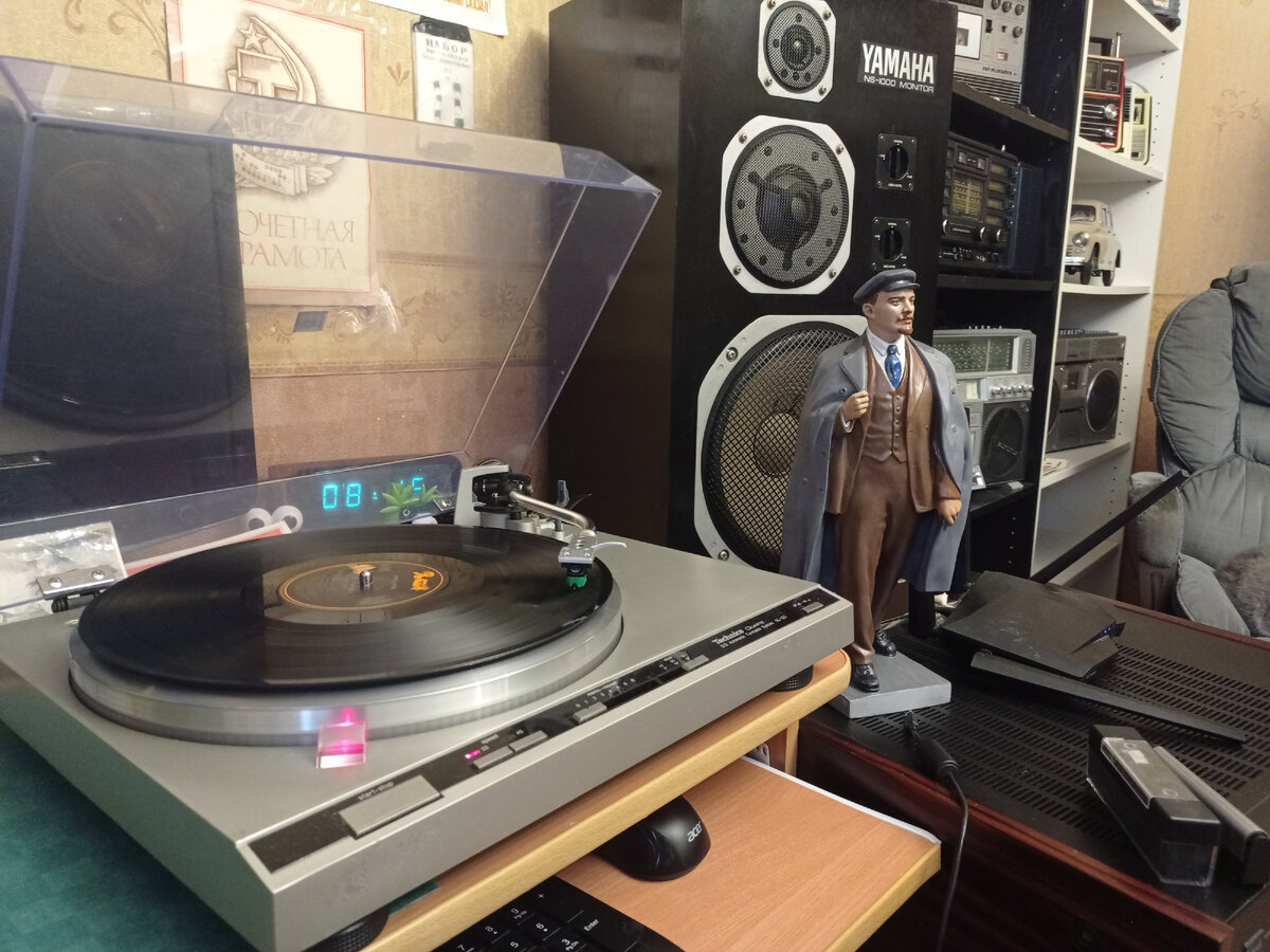 что поделать вот приходится слушать