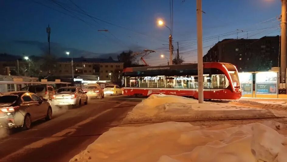 Трамвай в металлург ижевск. Ижевск городок Металлургов фото. Городок Металлургов.