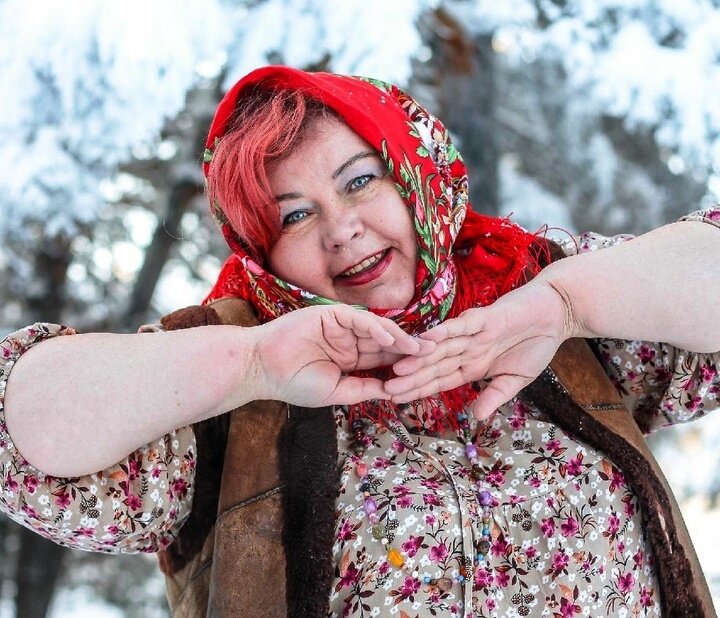 Это я на фотосессии в прошлом году в мороз!