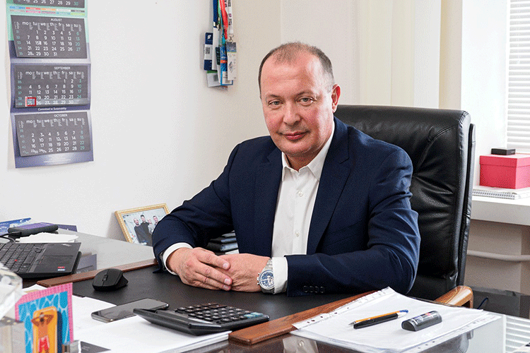    Альберт Сулейманов: «Сама компания «Татхимпласт» была зарегистрирована в 2011 году, производство запустили в декабре 2013-го. Но до этого у нас уже был опыт в данной сфере»