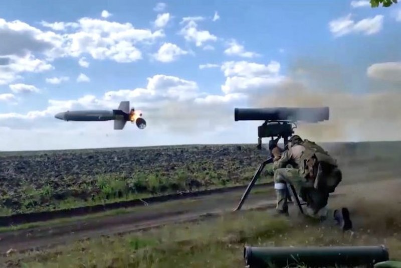    «Птурщик — как снайпер, все хотят его убить». «Антифашист» поговорил с оператором ПТРК, который успешно охотится на украинские танки