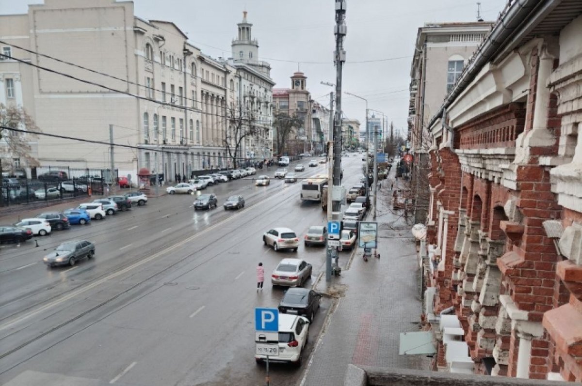    Утром 7 декабря дороги и тротуары Ростова сковал гололёд