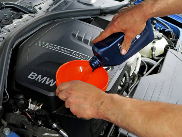 Замена моторного масла на BMW 🔧