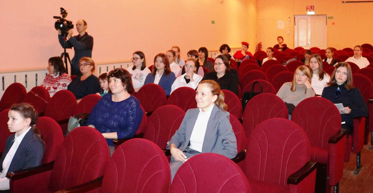 Каждый участник конкурса получил свою долю внимания и аплодисменты зрителей