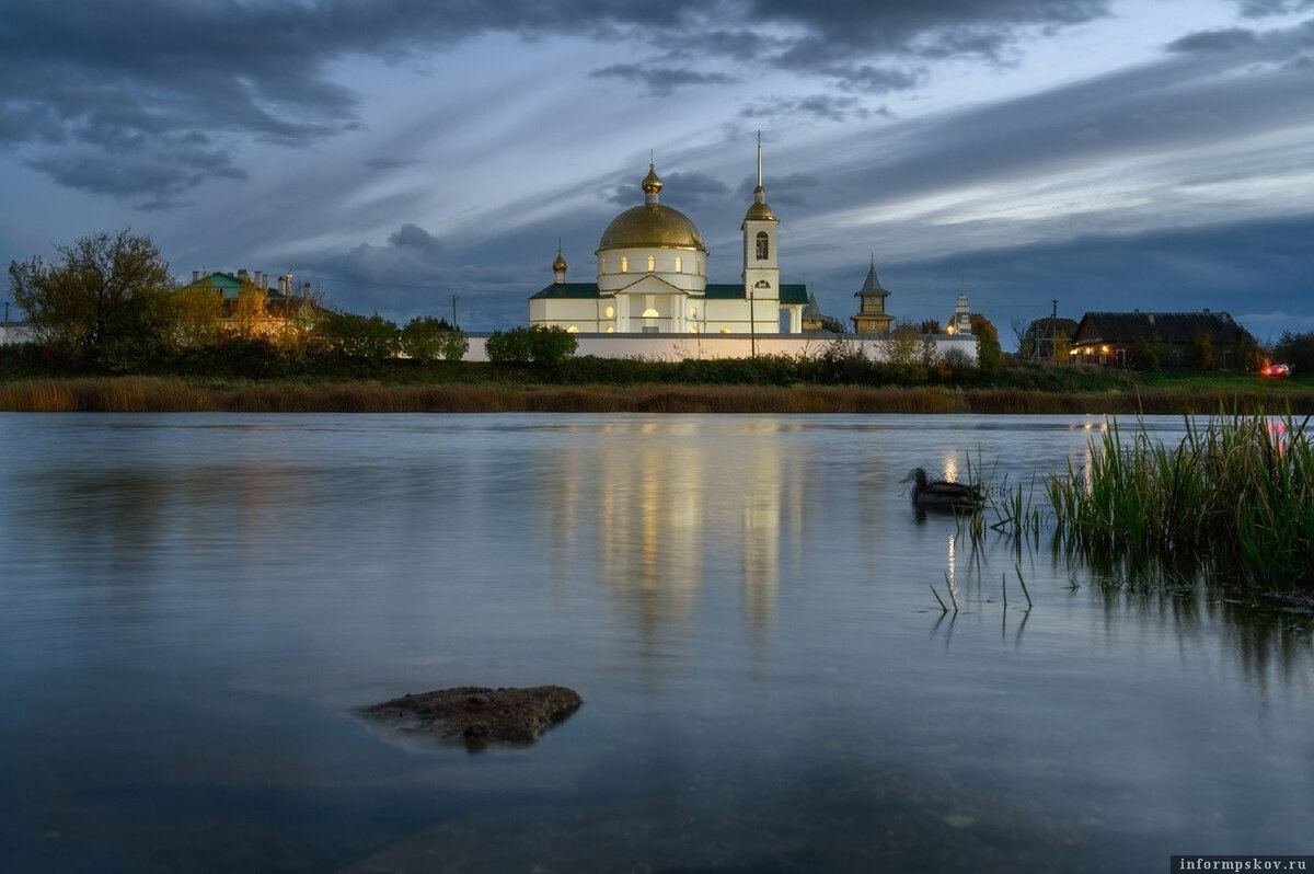 Симанские острова Струги красные