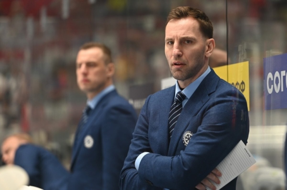   В Новосибирске клуб КХЛ «Сибирь» уволил тренера Дэвида Немировски