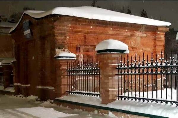     В Иванове восстановили историческую ограду 30-й гимназии