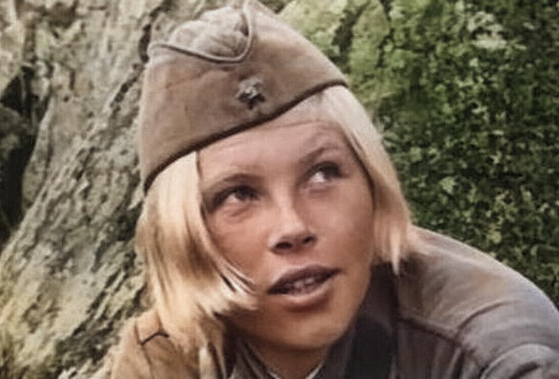 Елена драпеко а зори здесь тихие. А зори здесь тихие драпеко. Елена драпеко лиза бричкина. Лизы бричкиной в фильме «а зори здесь тихие». Драпеко в молодости а зори здесь тихие.