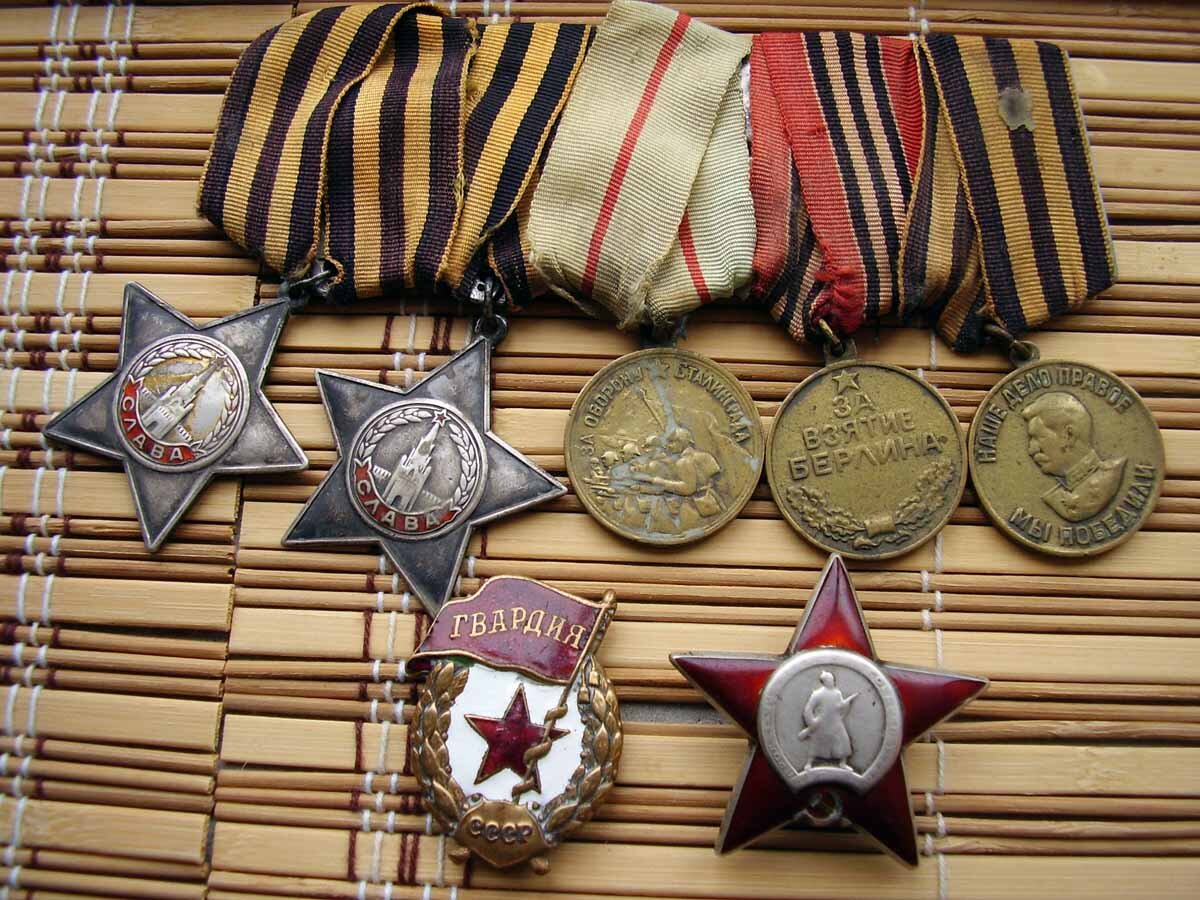 Продам награды. Копаные медали ВОВ. Коллекционер медалей. Советские ордена. Коллекционеры наград СССР.