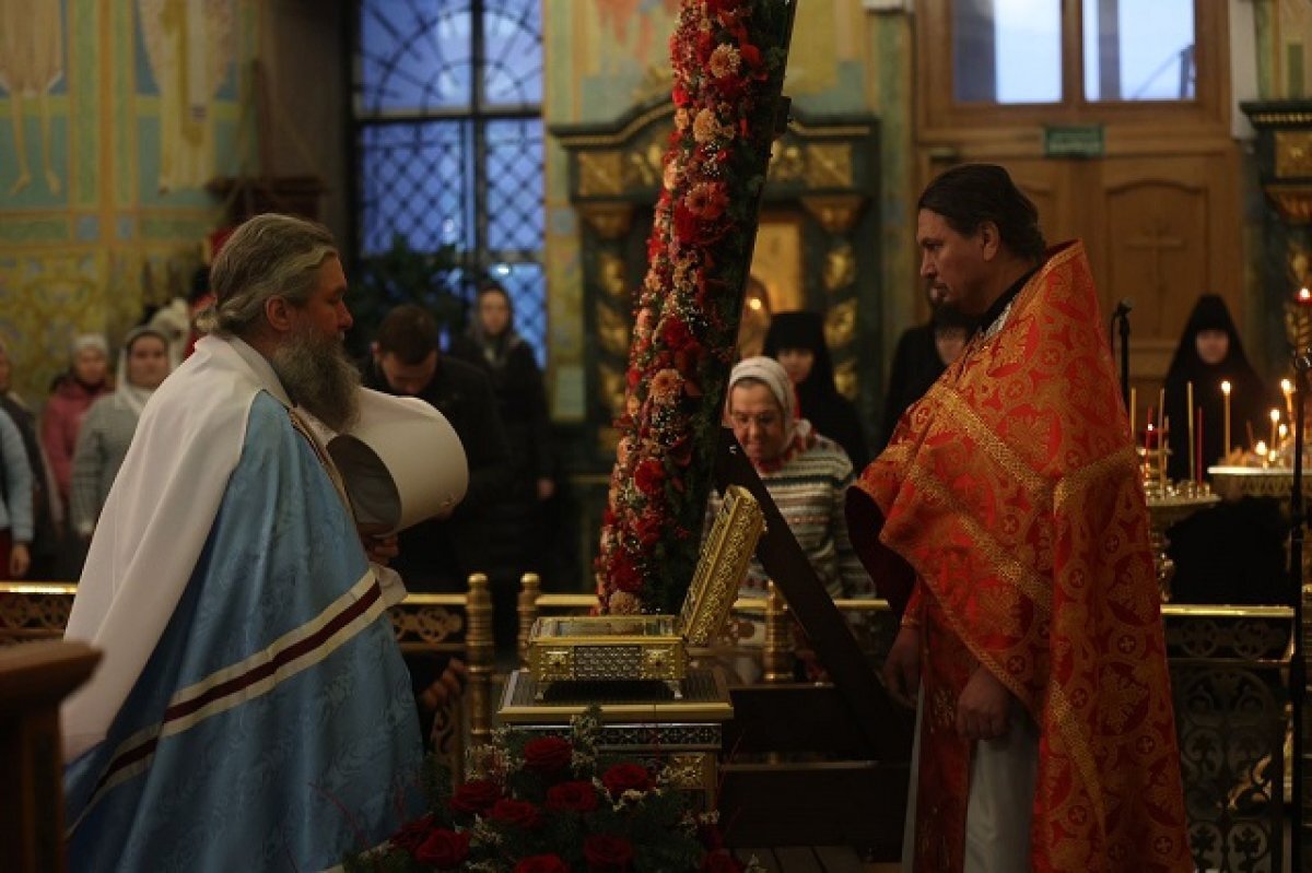    Екатеринбург обрел мощи святой Екатерины в год своего 300-летия