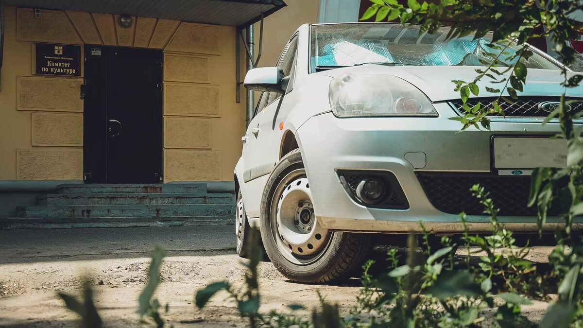     Сегодня, 7 декабря, депутаты Волгоградской областной Думы приняли поправки в региональный КоАП. В документ внесены штрафы за бесплатное размещение автомобилей на платных парковках.