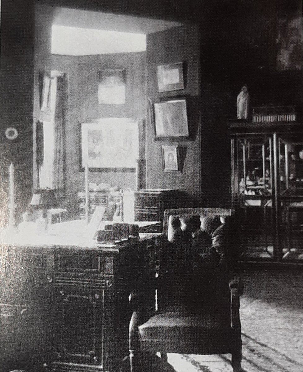 архивные фото дворца (листайте галерею)